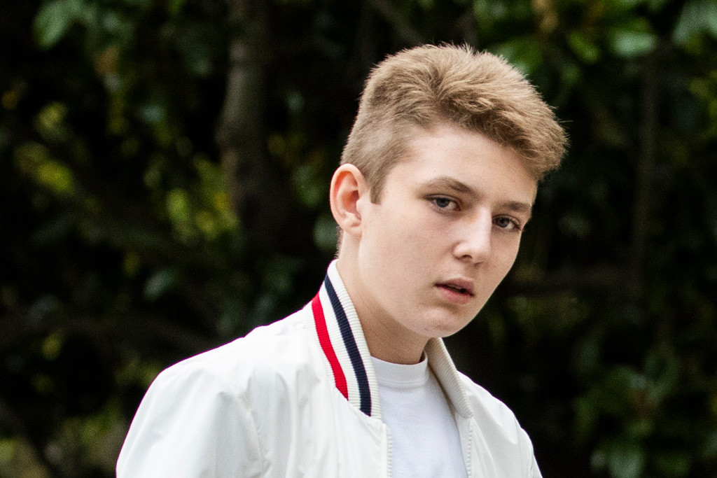 “Hoàng tử Nhà Trắng” Barron Trump trong 4 năm qua: Thay đổi chóng mặt, đẹp trai khó cưỡng ảnh 8