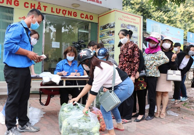 Tuổi trẻ Bắc Ninh chung tay “giải cứu” gần 6 tấn nông sản cho bà con Hải Dương ảnh 1