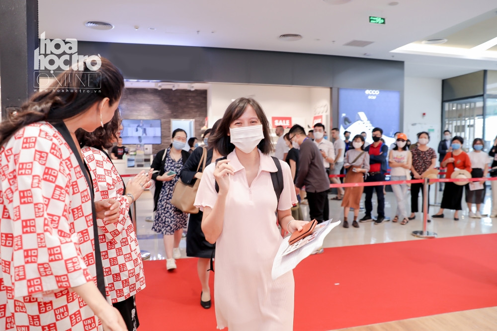 Điểm đến cuối tuần: UNIQLO mở cửa hàng thứ 2 tại Hà Nội, giảm giá bạt ngàn! ảnh 3