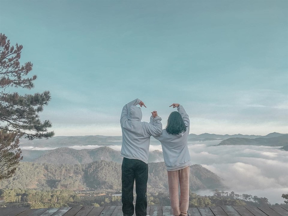 View “săn mây” đẹp ảo diệu ở Đà Lạt thông báo đóng cửa vì ý thức kém của du khách ảnh 2