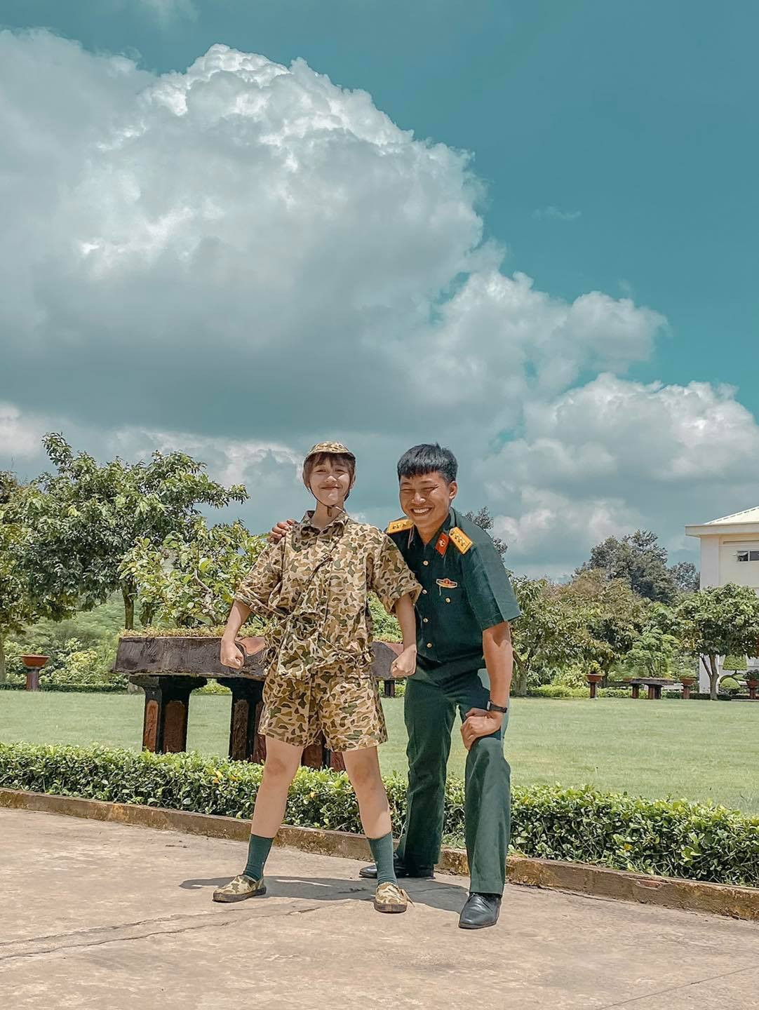 Hậu Hoàng tung ảnh “trả nợ” Mũi trưởng Long, fan nhiệt tình ghép luôn ảnh cưới cho cặp đôi ảnh 2