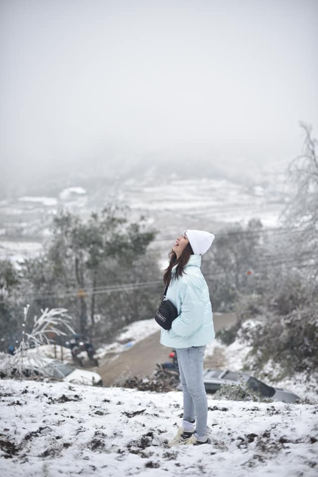 Giới trẻ đua nhau check-in tuyết rơi lãng mạn ở Sa Pa: Đừng quên lưu ý quan trọng này! ảnh 8
