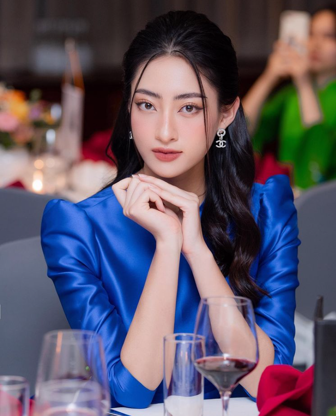 Lương Thùy Linh cho rằng hoa hậu không phải là một nghề, không quan niệm điểm số là tất cả ảnh 1