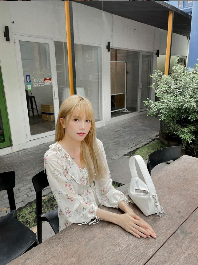 Sau khi Sơn Tùng M-TP unfollow Thiều Bảo Trâm, nữ ca sĩ đã có động thái này trên Instagram ảnh 3