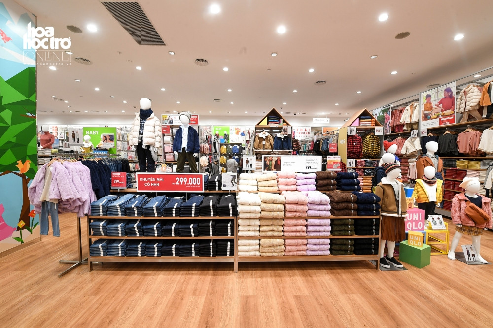 Hà Nội: Gia đình diễn viên Mạnh Trường cùng loạt KOLs nô nức mua sắm ở sự kiện thời trang ảnh 1