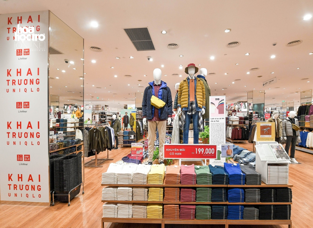 Hà Nội: Gia đình diễn viên Mạnh Trường cùng loạt KOLs nô nức mua sắm ở sự kiện thời trang ảnh 4