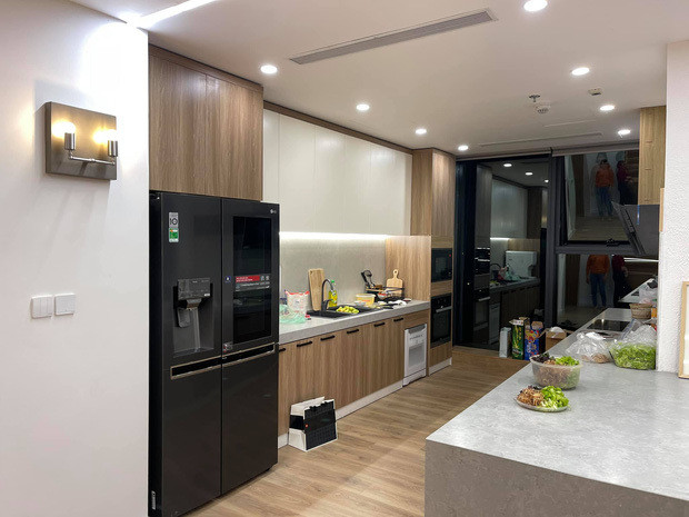 Cơ ngơi “khủng” của vợ chồng Trang Lou - Tùng Sơn: Nhà mới to đẹp đón bé thứ hai chào đời! ảnh 4