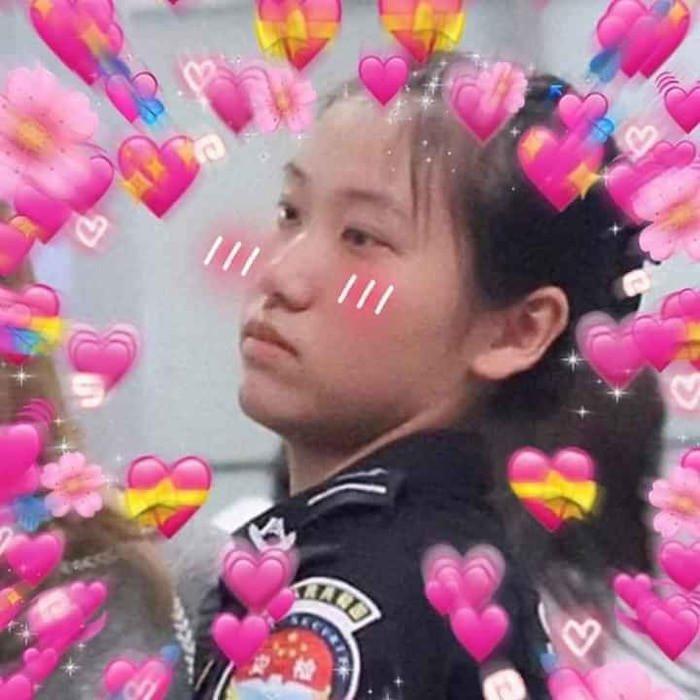 “Nam thần” tháo khẩu trang để kiểm tra an ninh khiến cho nữ nhân viên “đứng hình“ ảnh 2