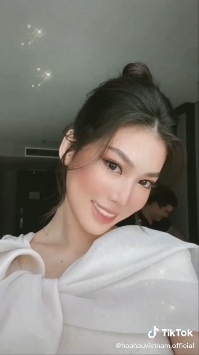 Dân mạng “xỉu ngang, xỉu dọc” khi xem clip cận cảnh nhan sắc của dàn Hoa hậu Việt Nam ảnh 5