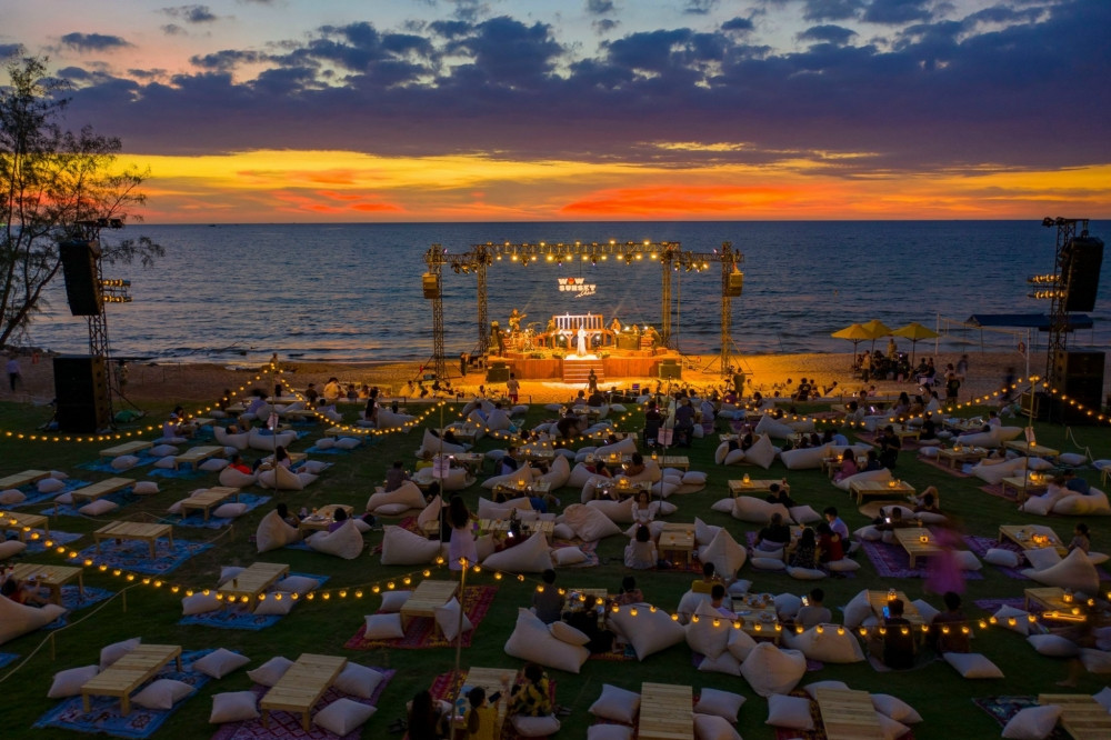 Wow Sunset Show: Bữa tiệc âm nhạc để “chill” dành cho những người yêu vẻ đẹp lúc hoàng hôn ảnh 3