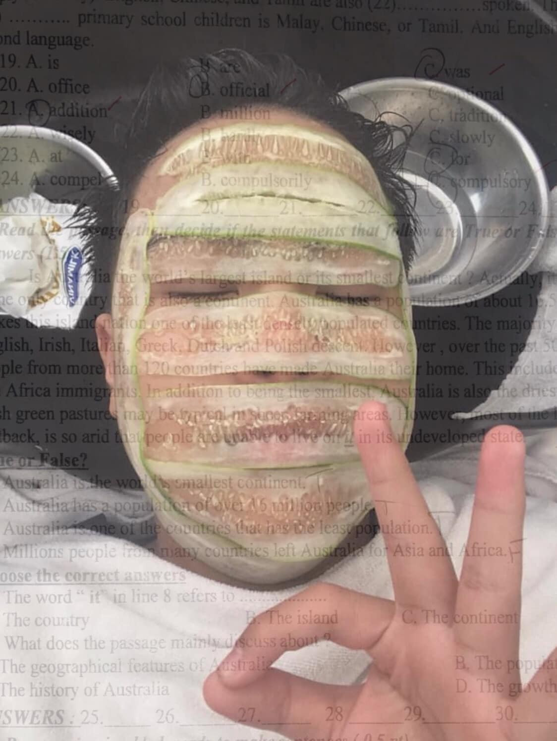 Loạt ảnh mùa thi của teen: “Choáng” với lịch sử tìm kiếm trên web, “tậu” đôi giày Hoá học ảnh 5