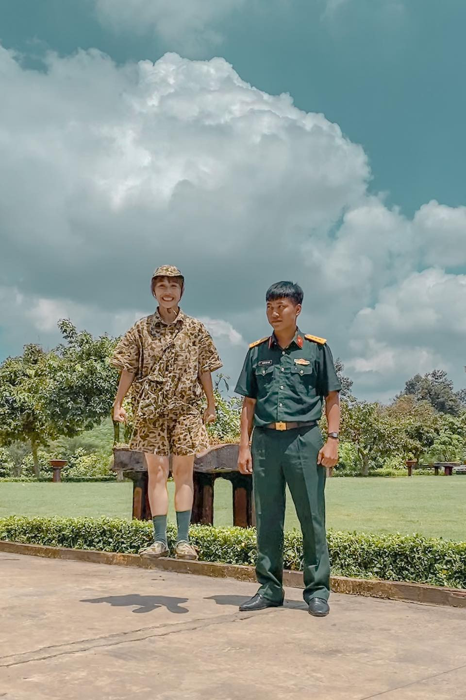 Hậu Hoàng tung ảnh “trả nợ” Mũi trưởng Long, fan nhiệt tình ghép luôn ảnh cưới cho cặp đôi ảnh 1