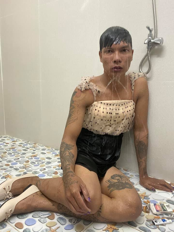 Kênh YouTube hàng triệu lượt theo dõi của “phụ hồ hot nhất Việt Nam” sắp bị xóa sổ? ảnh 2