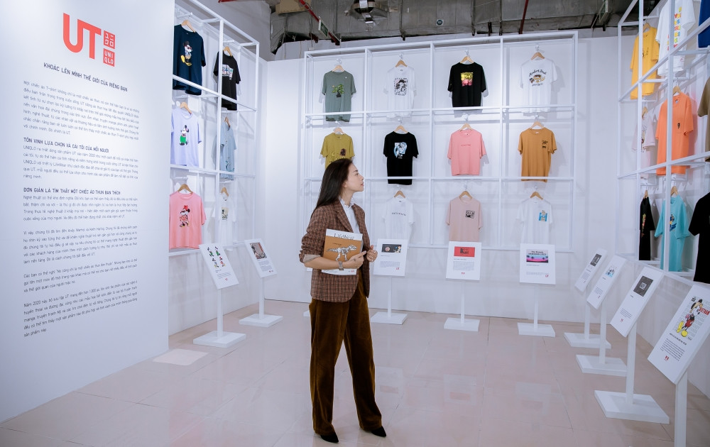 Hà Nội: “Đả nữ” Ngô Thanh Vân, vợ chồng Trang Lou - Tùng Sơn tham dự triển lãm thời trang ảnh 2