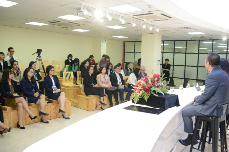 Phiên thảo luận mở ra nhiều góc nhìn mới về sự chuyển dịch của du lịch nội địa. Chia sẻ về cơ hội việc làm ngành Hospitality từ các đại diện Nhà hàng - Khách sạn 4-5 sao ảnh 3
