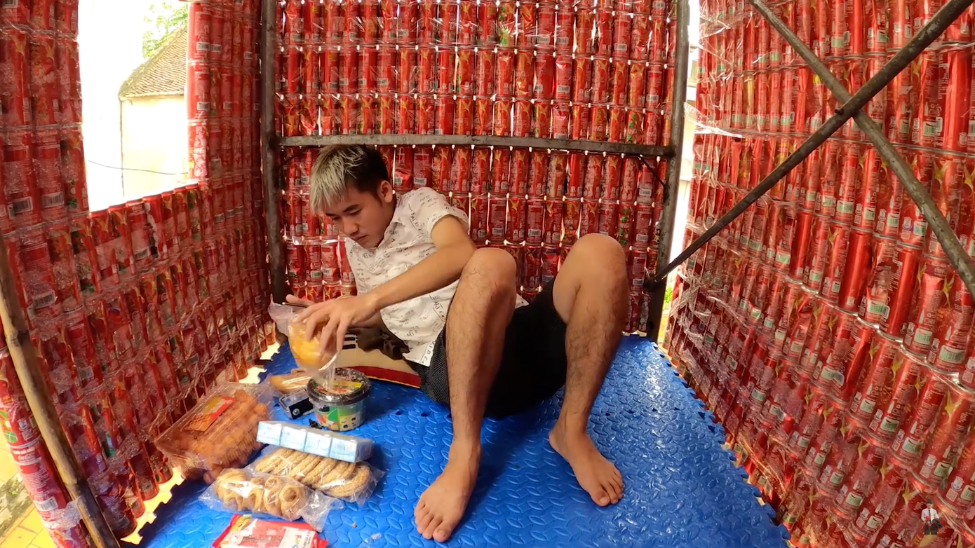 Sau khi bị phạt hàng triệu đồng, Hưng Vlog tiếp tục làm clip vô bổ khiến netizen ngán ngẩm ảnh 3