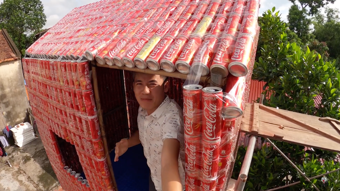 Sau khi bị phạt hàng triệu đồng, Hưng Vlog tiếp tục làm clip vô bổ khiến netizen ngán ngẩm ảnh 1