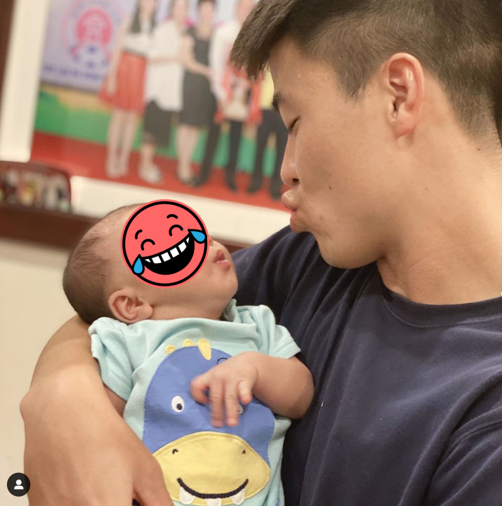 Mới hơn 1 tháng tuổi, bé Ú nhà Duy Mạnh - Quỳnh Anh đã được bố tặng huy chương Vàng ảnh 2