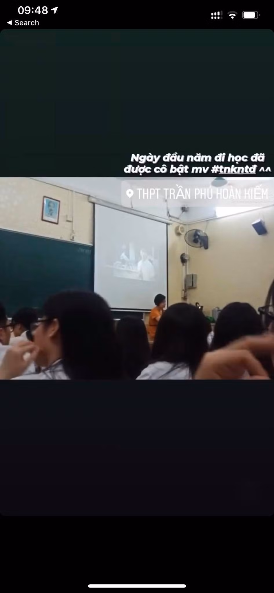 Ngày đi học đầu tiên, teen Trần Phú (Hà Nội) được cô cho xem MV thanh xuân vườn trường ảnh 1