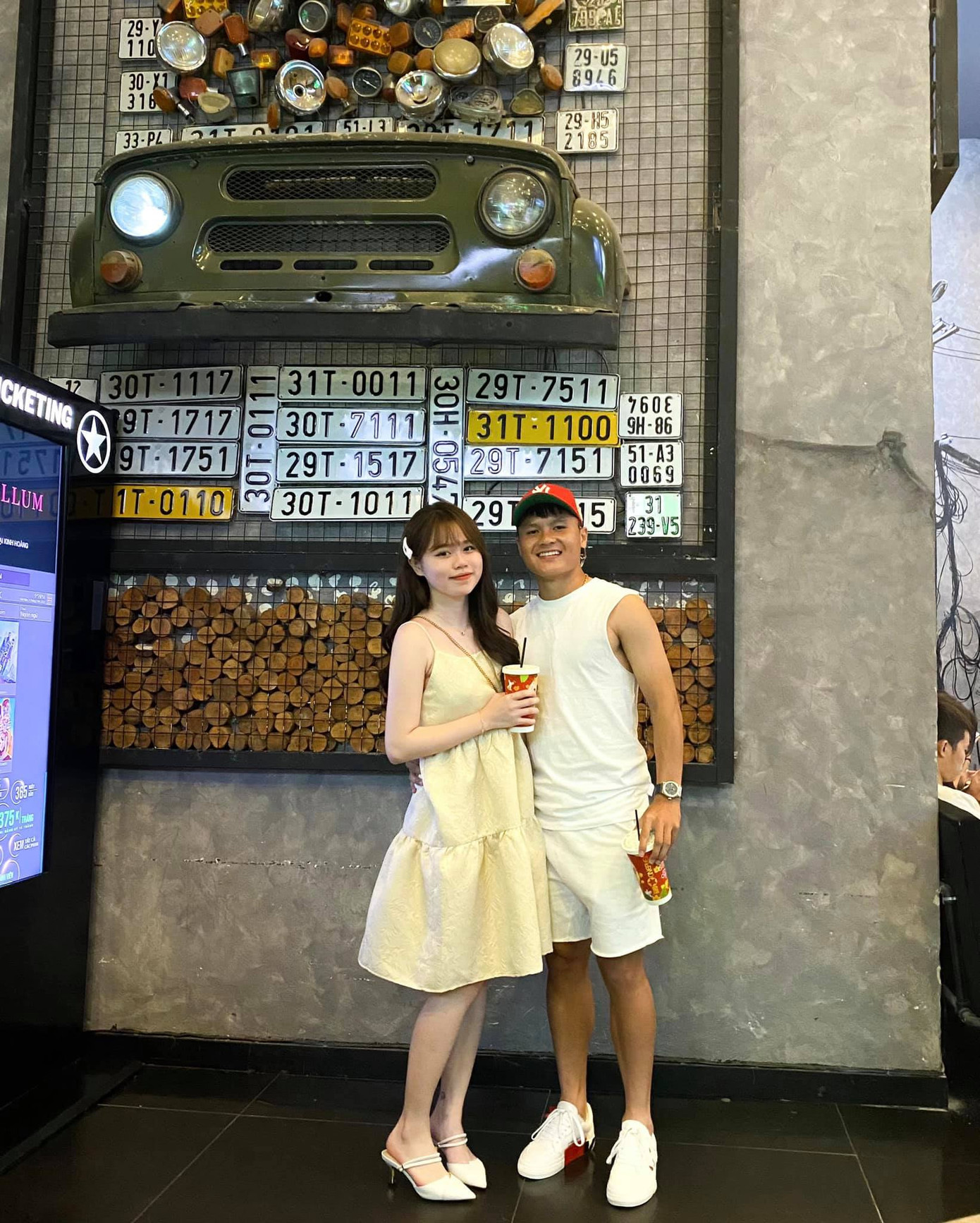 Sau 10 ngày xác nhận chia tay Huỳnh Anh, Facebook Quang Hải lại có động thái “lạ lùng” này ảnh 3