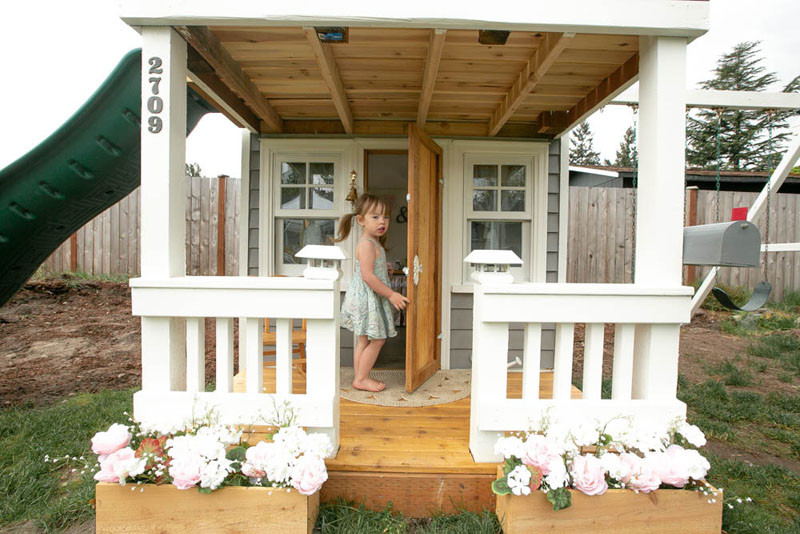 Xúc động ông bố trẻ tự tay xây ngôi nhà cổ tích với đầy đủ tiện nghi tặng con gái ảnh 8