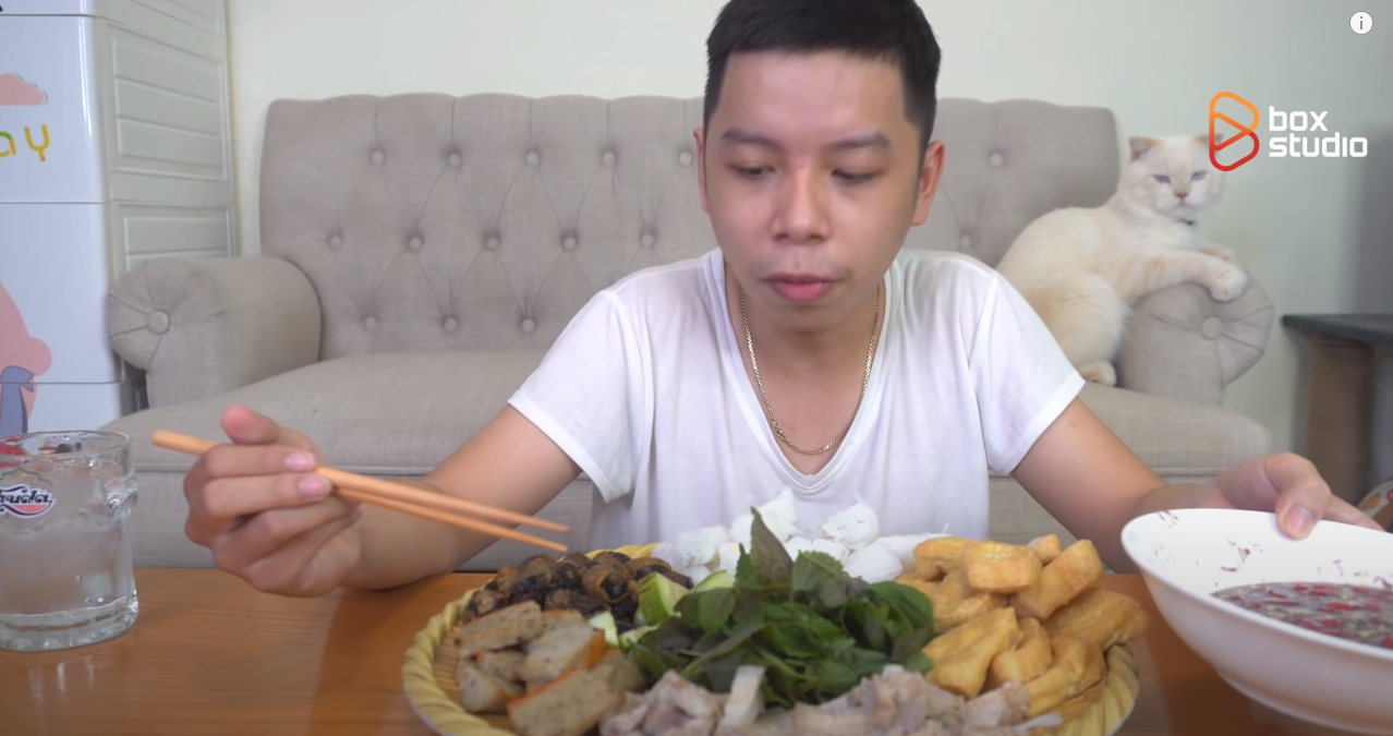 Streamer trở thành Food Reviewer: Xu hướng mới dành cho người đam mê game trót yêu ẩm thực ảnh 6