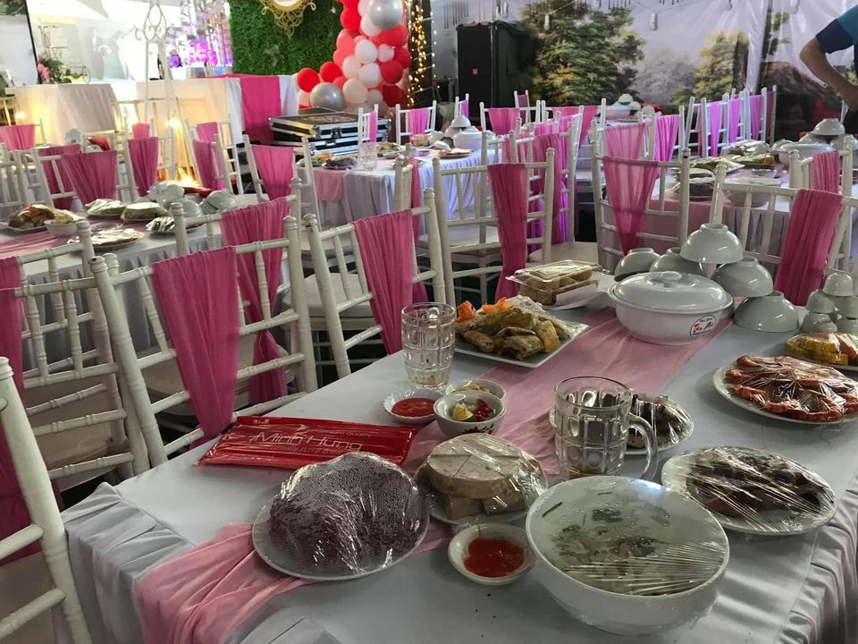 Cô gái bỗng nhận chỉ trích gay gắt của dân mạng vì bị nhầm lẫn với cô dâu “bùng” cỗ cưới ảnh 2