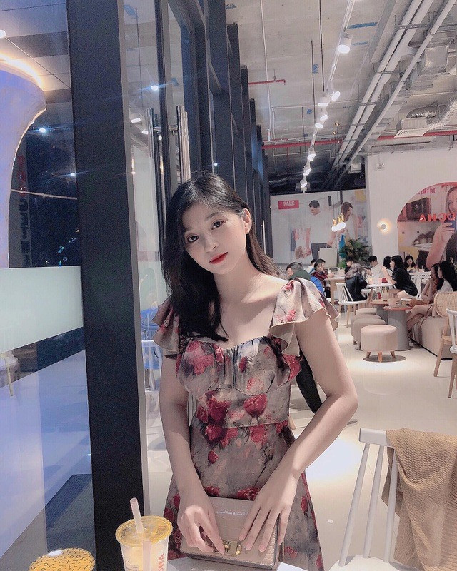 Thu Hoài sở hữu nhan sắc xinh đẹp khiến bao con tim "chao đảo". Nữ thẩm phán tương lai sở hữu nhan sắc “vạn người mê” khiến mạng xã hội “dậy sóng“ ảnh 8