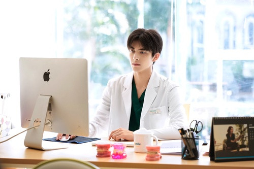(Ảnh minh hoạ từ Internet) Confession của cựu SV trường Y gây tranh cãi: Bác sĩ ra trường lương 120 triệu/ tháng? ảnh 2