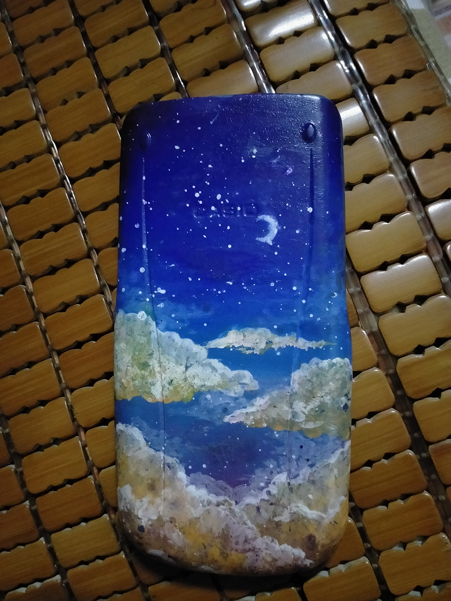 Sợ mất máy tính cầm tay, hội teen đã sáng tạo ra một “trend” độc đáo thế này đây! ảnh 6