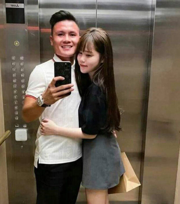 Quang Hải đưa bạn gái về nhà bế cháu, tình cũ Nhật Lê hát “Không thể cùng nhau suốt kiếp“ ảnh 3