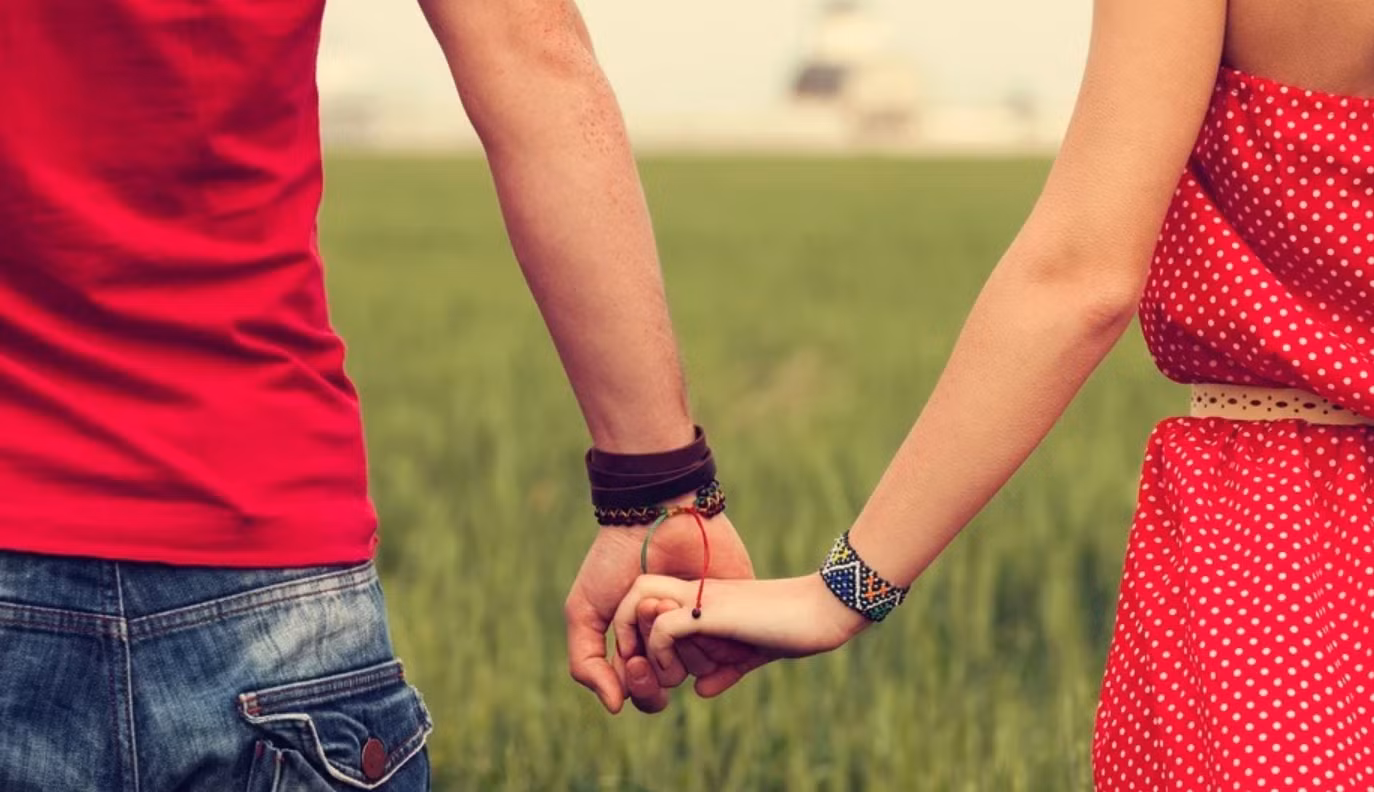 Tình yêu như khối rubic, bạn sẽ “nắm người yêu” trong lòng bàn tay như vậy chứ? ảnh 5 Tình yêu như khối rubic, bạn sẽ “nắm người yêu” trong lòng bàn tay như vậy chứ? ảnh 5