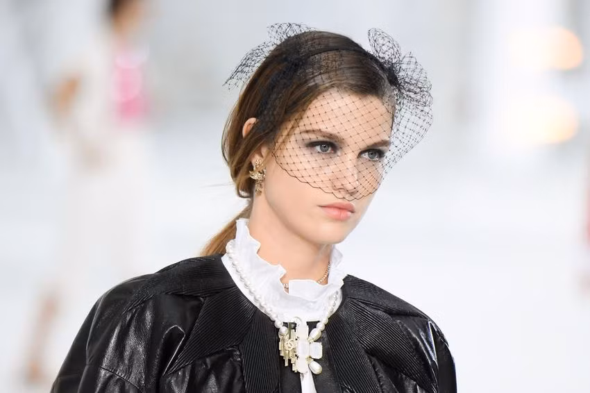 Từ bộ sưu tập Xuân Hè 2021 của Chanel, điểm danh 10 xu hướng thời trang sẽ lên ngôi ảnh 10