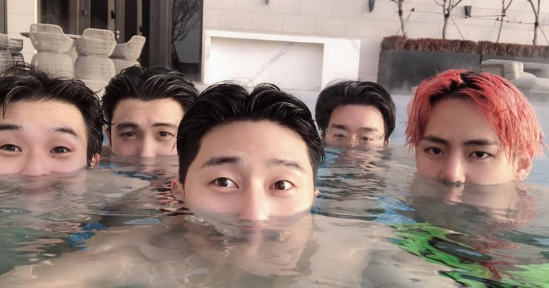 Muốn “cua” chàng, ủ mưu chinh phục hội anh em cây khế của chàng ngay! ảnh 2