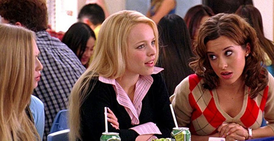 Những quy tắc làm đẹp không bao giờ cũ từ bộ phim teen “Mean Girls” huyền thoại ảnh 1