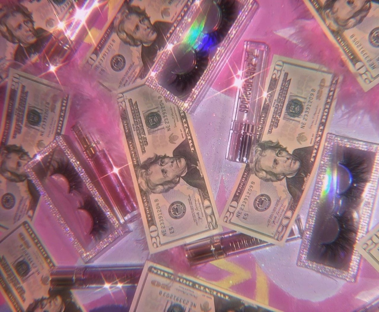 Tiết kiệm sao để không bị chê là keo kiệt, mọi thứ khác nhau ở lằn ranh mỏng manh này ảnh 3