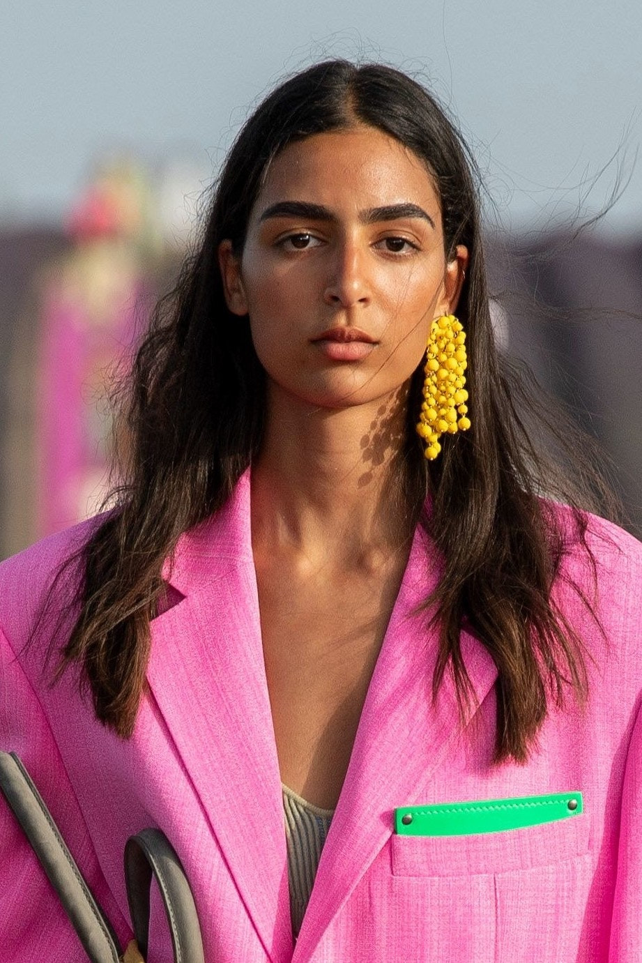 Lên đồ sang chảnh không cần quần áo đắt tiền, chỉ cần chọn “trúng” phụ kiện thôi! ảnh 8