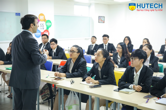 Cơ hội lấy bằng Quản trị nhà hàng từ ĐH Cergy-Pontoise (Pháp) chỉ sau 1 năm ảnh 1