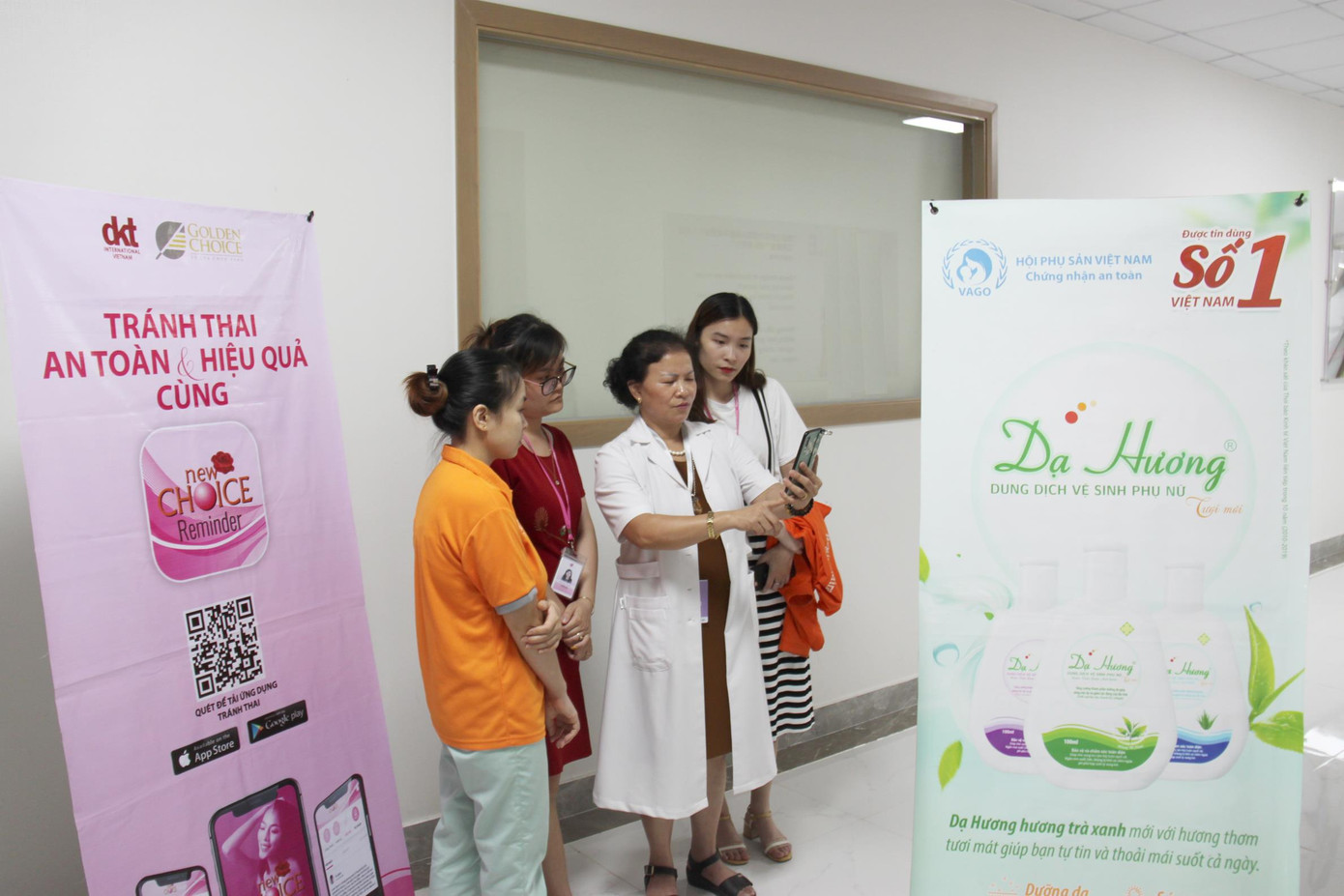 Truyền thông về sức khỏe sinh sản thu hút sự quan tâm của người lao động ảnh 3