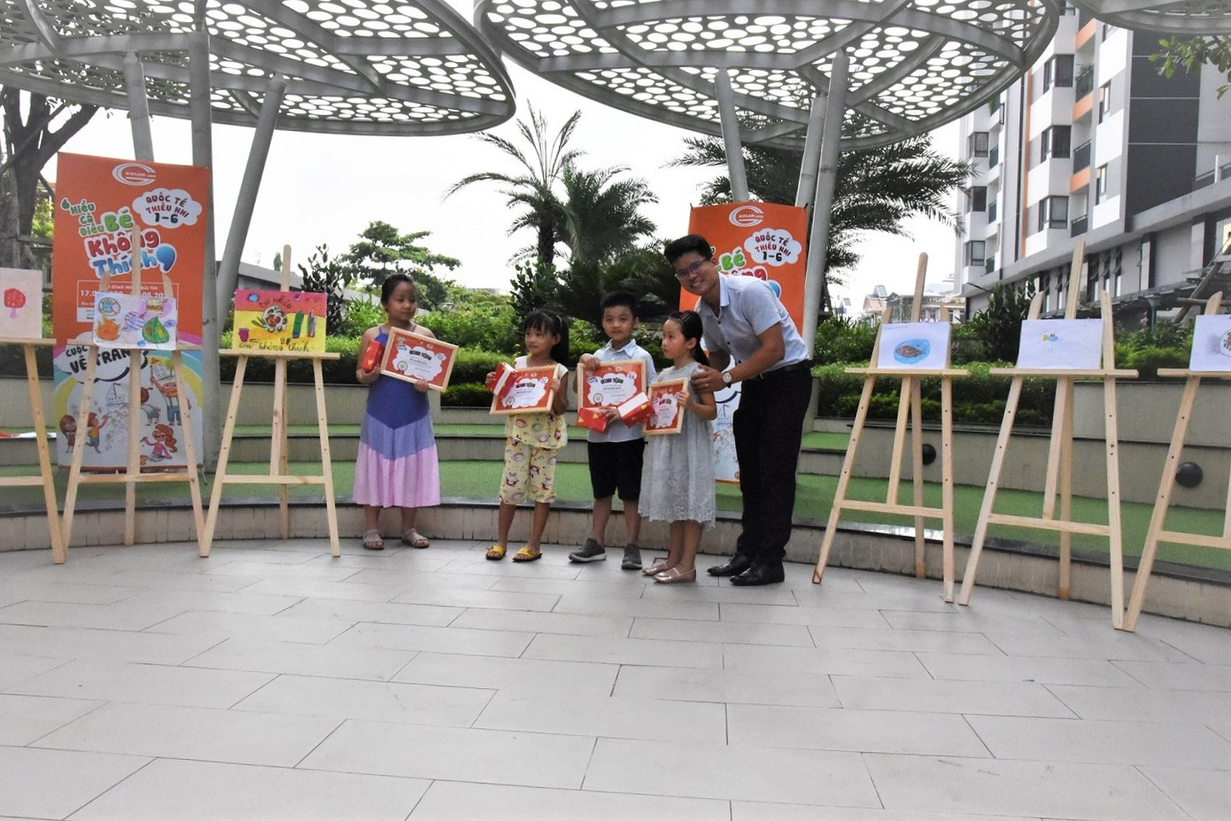 Cùng Him Lam Land 'hiểu cả những điều con không thích' ảnh 2