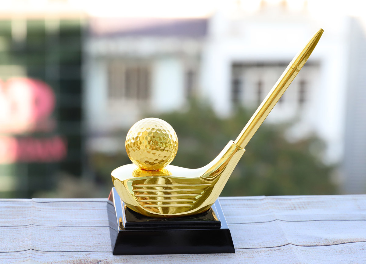 Royal Gift: Thương hiệu chế tác quà tặng VIP cho giải Golf Việt ảnh 3