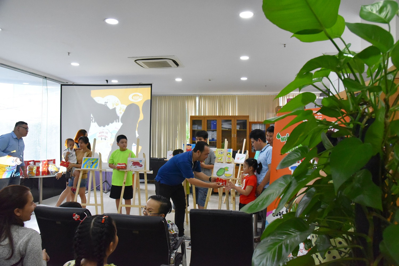 Cùng Him Lam Land 'hiểu cả những điều con không thích' ảnh 1