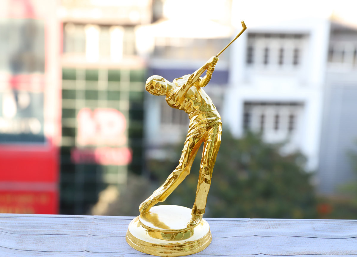 Royal Gift: Thương hiệu chế tác quà tặng VIP cho giải Golf Việt ảnh 2