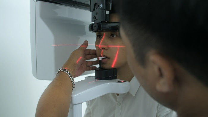 'Giải cứu' mũi lệch vẹo vách ngăn cho vị bác sĩ trẻ 10 năm bị khó thở ảnh 3