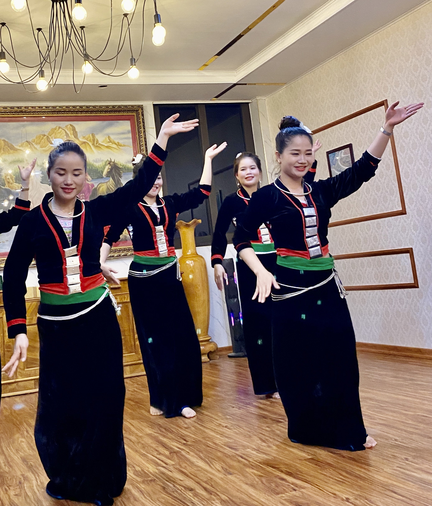 Mù Cang Chải không xa: Còn hơn một điểm đến ảnh 1