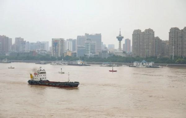 Lạnh nhìn đập Tam Hiệp: Trái bom nổ chậm ảnh 1