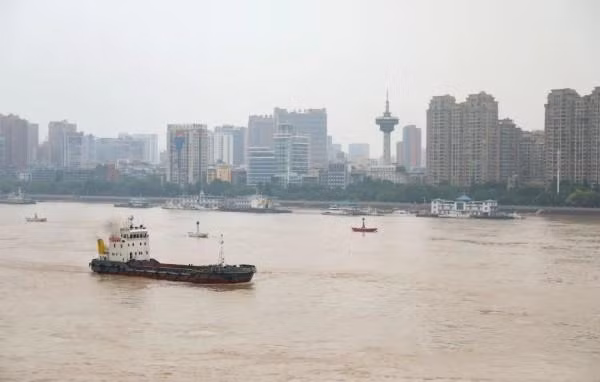 Lạnh nhìn đập Tam Hiệp: Trái bom nổ chậm ảnh 1