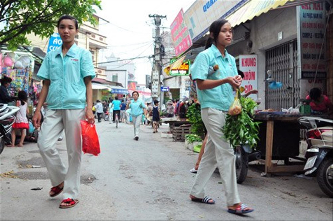 Người lao động lo mất việc mùa dịch Covid-19 ảnh 1