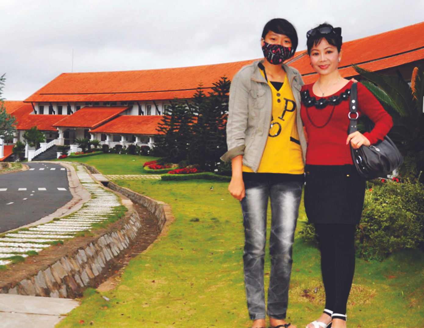 Tình người vô giá ảnh 1