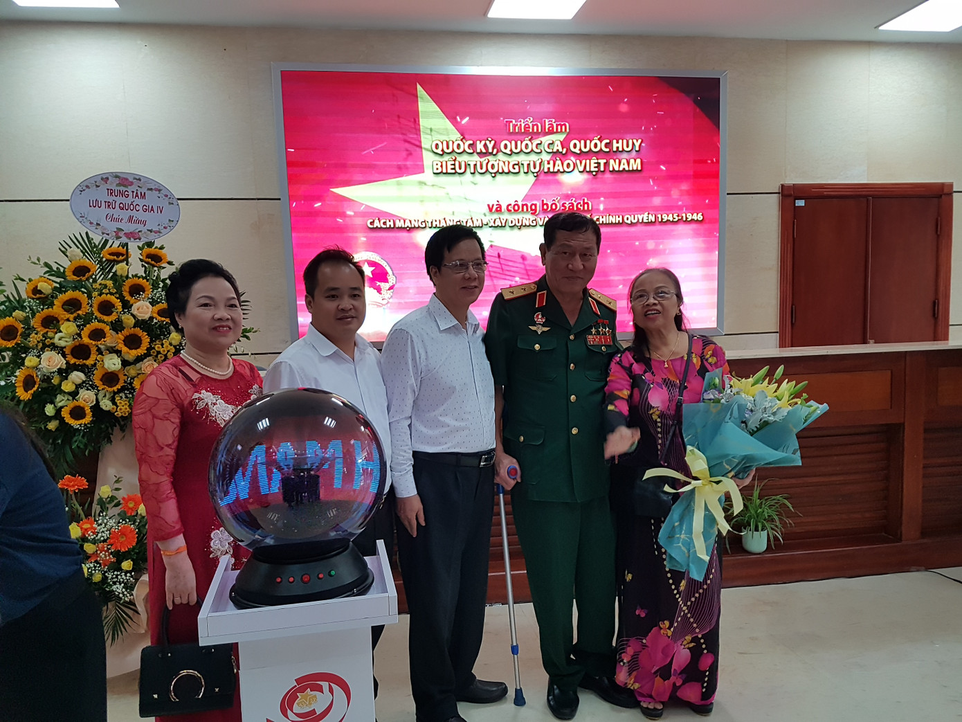 Lại bàn về chuyện quốc huy: Lần thứ ba, Bùi Trang Chước… ảnh 1